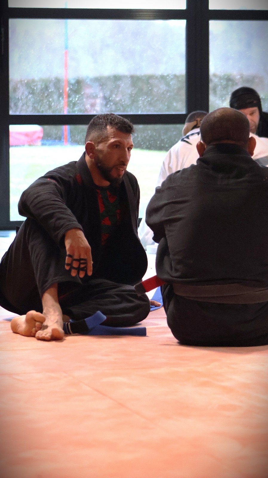 Conseils et transmission au bord du tatami — Shoshin Academy JJB, Jouy près de Chartres