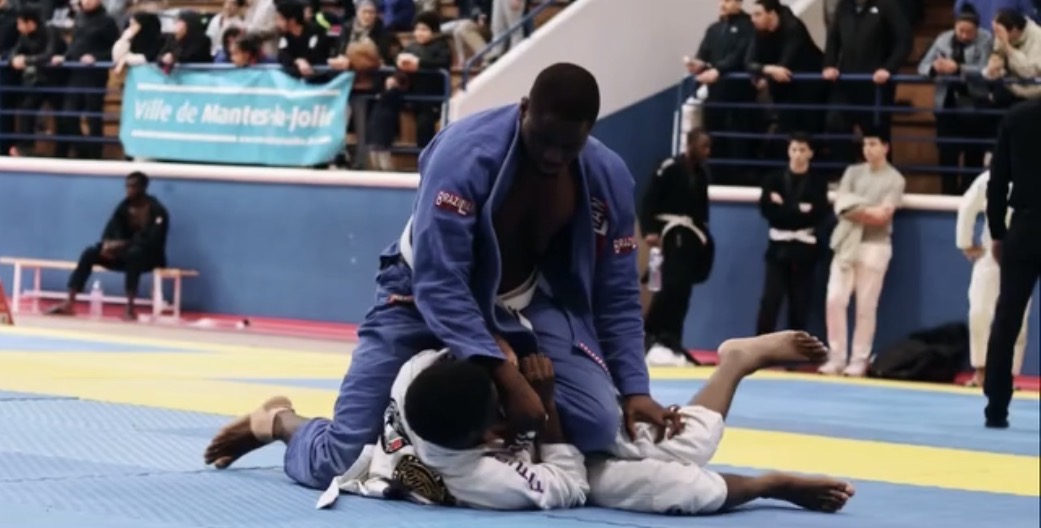 Passage de garde en compétition — Shoshin Academy JJB, Jouy près de Chartres